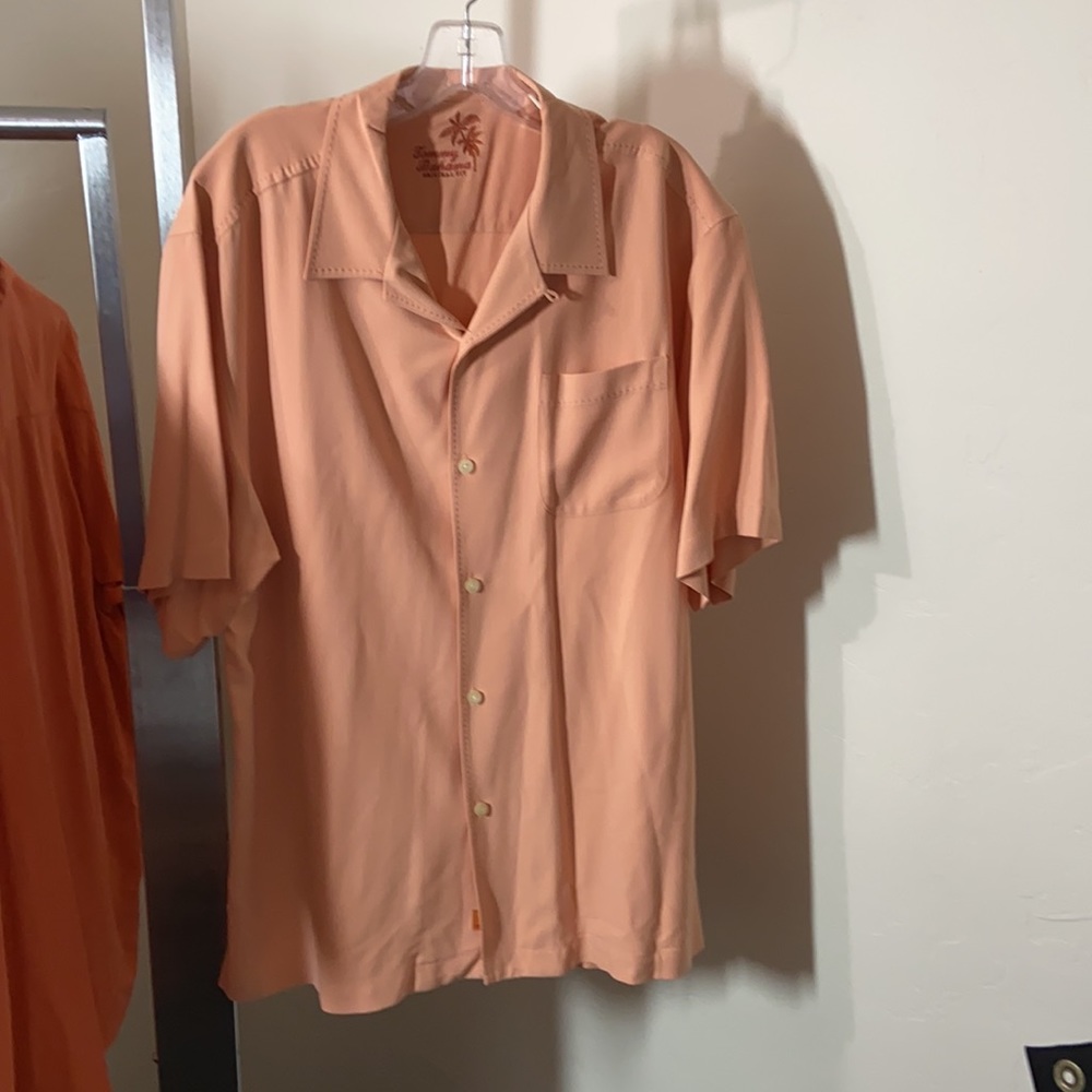 Tommy Bahama 100% Silk Men’s Shirt